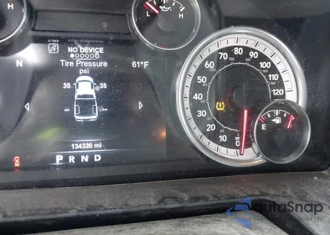 2015 Ram 1500 Big Horn z USA, uszkodzony, nr VIN 1C6RR7TT9FS611287